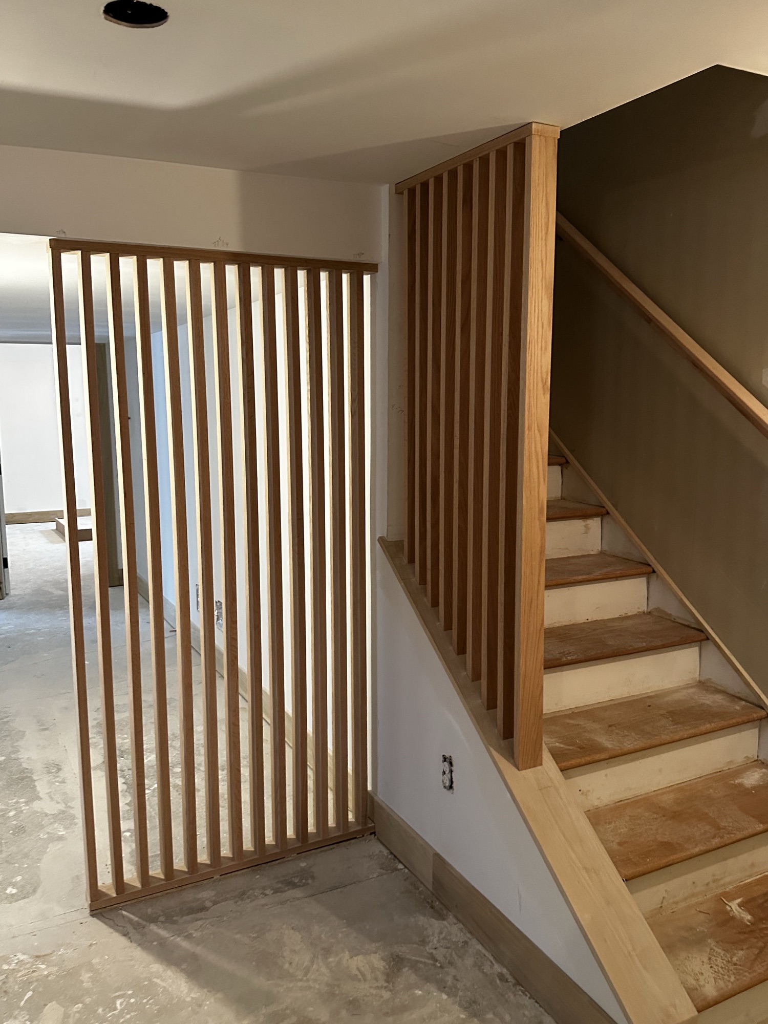 Slat railing with oak treads